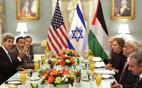 Hevdîtinên navbera Filistîn û Îsraîlê di xwarina fitarê de dest pê kir