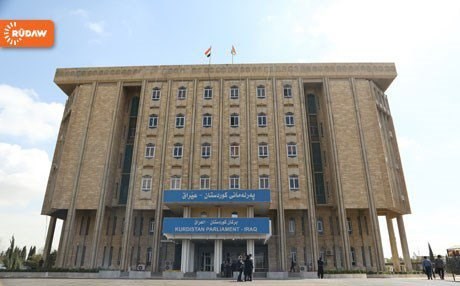 Kürdistan’da maaşlar düşürülüyor