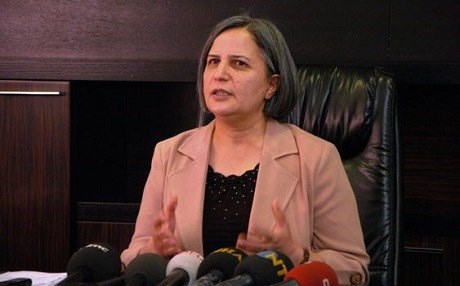 Gultan Kişanak “li ber deriyê zîndanê” ye!