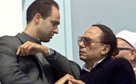 وێنەیەکی عادل ئیمام کێشە دەنێتەوە