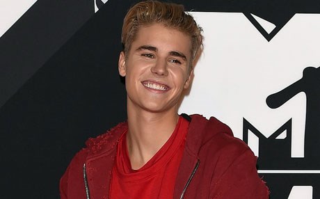 جەستن بیبەر خەڵاتباران کرا