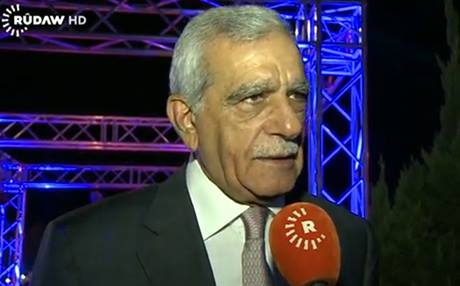 Ehmed Tirk: 1ê îlonê ezmûneke