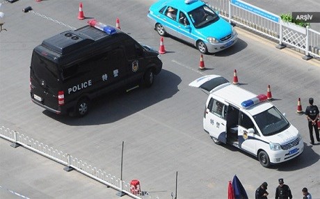 Çînê 28 “îslamîstên tundrew“ daliqandin