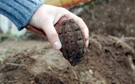 El bombası patladı: 8 çocuk yaralı