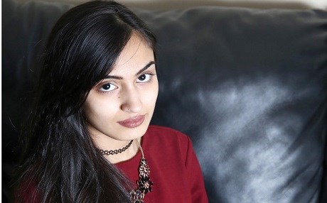 Aşırı makyaj yolda bıraktı