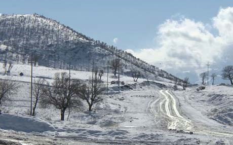 بەهۆی بەفر و بەستەڵەک رێگای دەروازەی کێلێ گیراوە