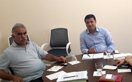 "ئۆجەلان: درۆگبا لە دەمیرتاش باشترە"