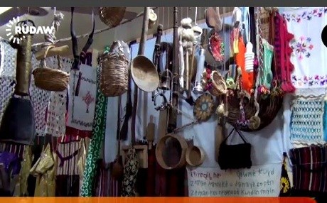 Li Dêrikê welatiyekî odeya xwe kiriye muze