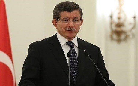 Davutoglu akademîsyen rexne kirin