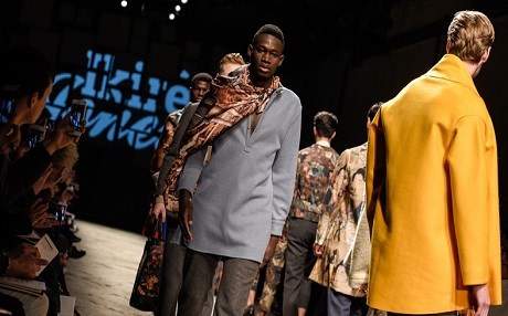 Lastik botlardan podyuma