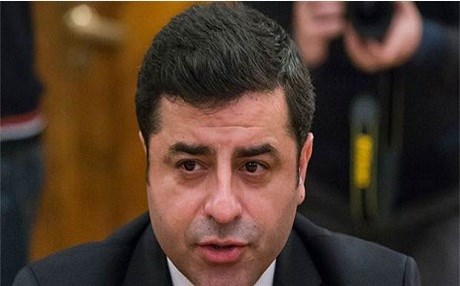 Demîrtaş: Sekuler û nijadperestên tirk li hemberî kurdan bûne yek