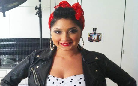 Lana vê carê bi îngilîzî distire