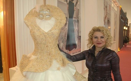 Fıstık kabuğundan gelinlik