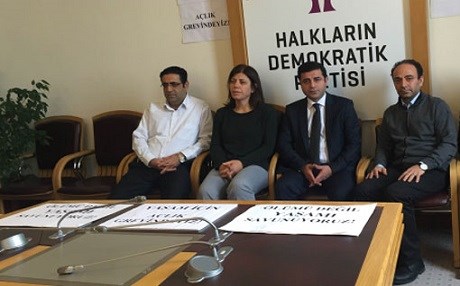 HDP’de nöbet değişimi