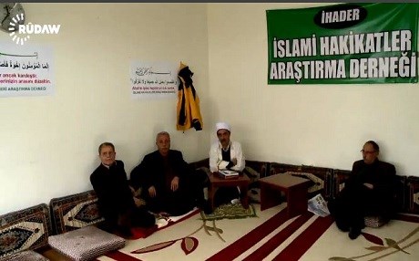 Zanayên olî bo Bakur alîkarî ji Barzanî xwestin