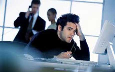 كێشە تەندر‌ووستییەكانی بەكارهێنانی كۆمپیوتەر دەزانن؟