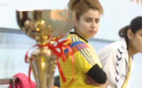 کچانی تۆپی دەست لەدەست نەبوونی پاڵەوانیەتی بێزارن