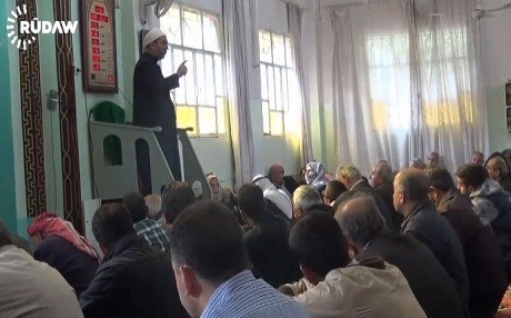 Li Amûdê xutbe bi kurdî tê xwendin