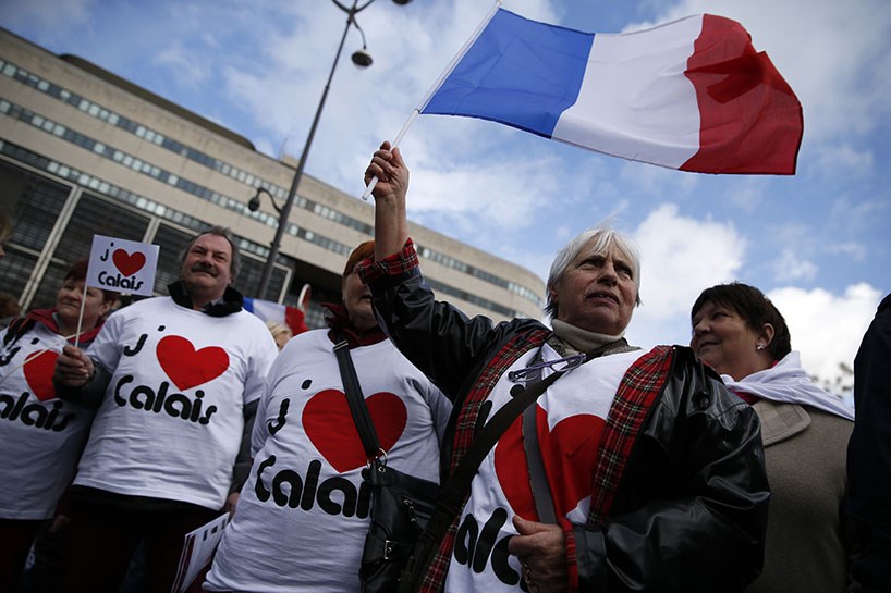 فەرەنسییەکان بۆ هەڵوەشاندنەوەی کەمپی کالێ خۆپیشاندان دەکەن
