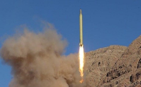 Îranê mûşekên Balîstîk avêt û dîmenên wê jî belav kir!