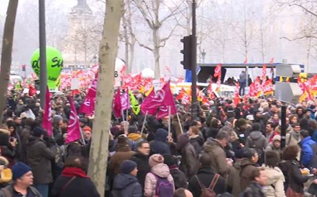 هەموارکردنی یاسای کار ناڕەزایی کرێکارانی فەرەنسای لێکەوتەوە