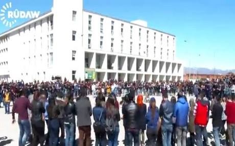 DÊRSÎM - Dewletê Newroz qedexe kir lê Kurdan bi coştir pîroz kir