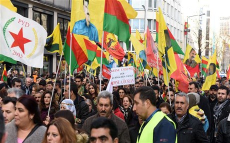 Turkey wants a Kurdish exodus, politicians and activists in Germany warn