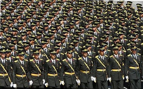 Türk Ordusu: Rahatsızız!