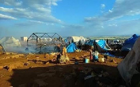 Mülteci kampı vuruldu!