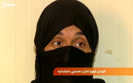 Jina kurda êzîdî: Em difirotin 1 dolarî