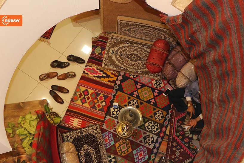 خواردنگەی ماڵی دایکم