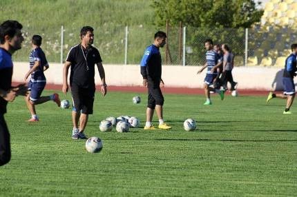 چەند یانەیەک دەستەوارەی گەورە پێشکەشی سەمیر بابۆ دەکەن