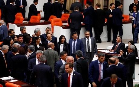 Adem Geverî: Parlamento dê li Amedê be