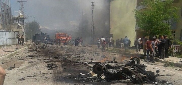 Dersim’de adliye önünde patlama: 9 yaralı var! (YENİLENDİ)