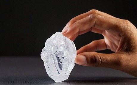 Bu elmas 3 milyar yaşında