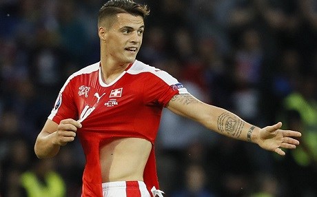 ‘Umarım Puma prezervatif üretmiyordur’