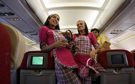 هێڵێکی ئاسمانی تەنیا کارمەندی ئافرەت وەردەگرێت