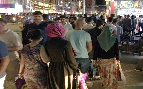 VAN - Sahura kadar alışveriş