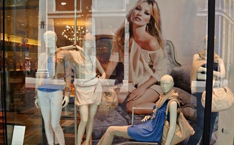 Modacılardan ‘dürüst giysi’ için imza!