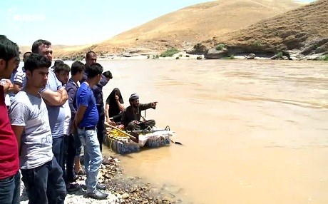 Penaberek di nav ava Zê de xeniqî