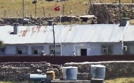 VÎDEO – HPGê bi qenas leşkerê tirk kuşt