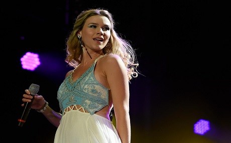 Joss Stone’dan barış mesajı