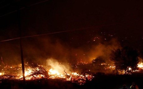 اجلاء 4 آلاف شخص من منازلهم في كاليفورنيا بسبب الحرائق