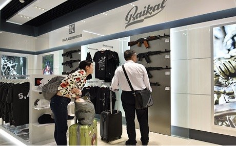 Havalimanında silah satışı