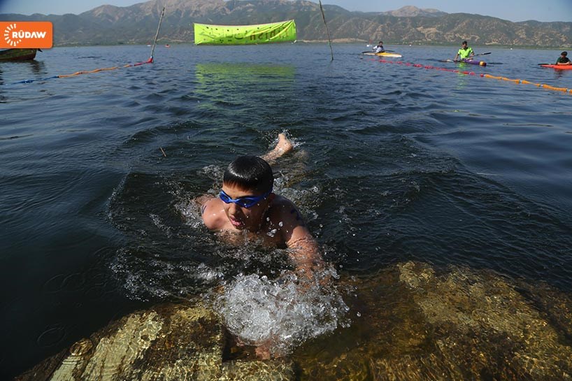 پێشبڕكێی مەلەوانی لە دەریاچەی زرێبار