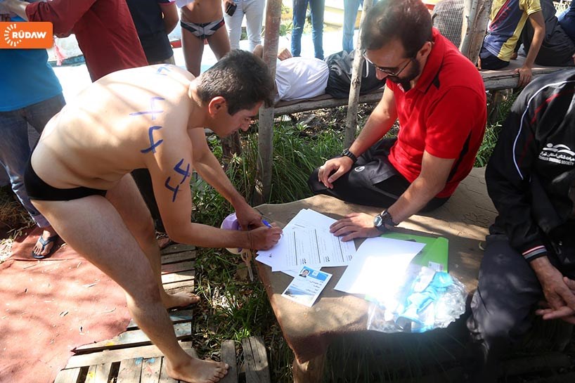 FOTO – ROJHILAT/  Yüzme turnuvasından kareler...