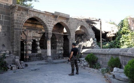 Sur’da restorasyon başladı