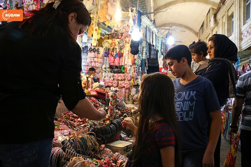 WÊNE – Cejna Qurbanê Hewlêr xistiye liv û tevgerê