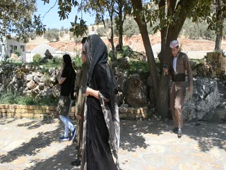 منداڵی رۆژئاوای کوردستان سەردانی مەزاری "بارزانی نەمر" دەکەن