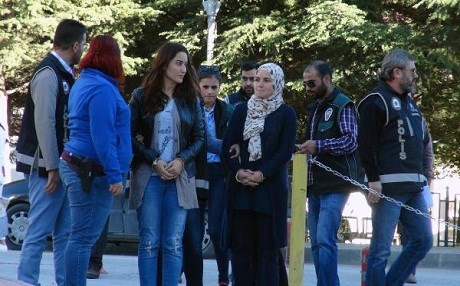 Eşbaşkan dahil 13 gözaltı